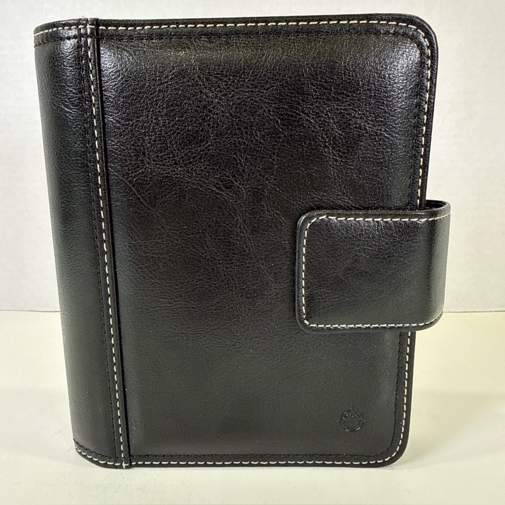 Compact Franklin Covey Planner Black  Magnetic Snap 6-Ring & Accessories